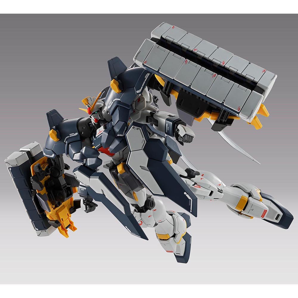 Original Bandai MG 1/100 Gunda - Model Kit Lizard recension och pris